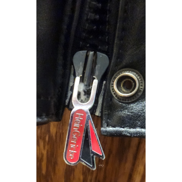 First Gear Women's Black Leather Biker Jacket Sz Lg Lot of Pockets Venting - Picture 6 of 14